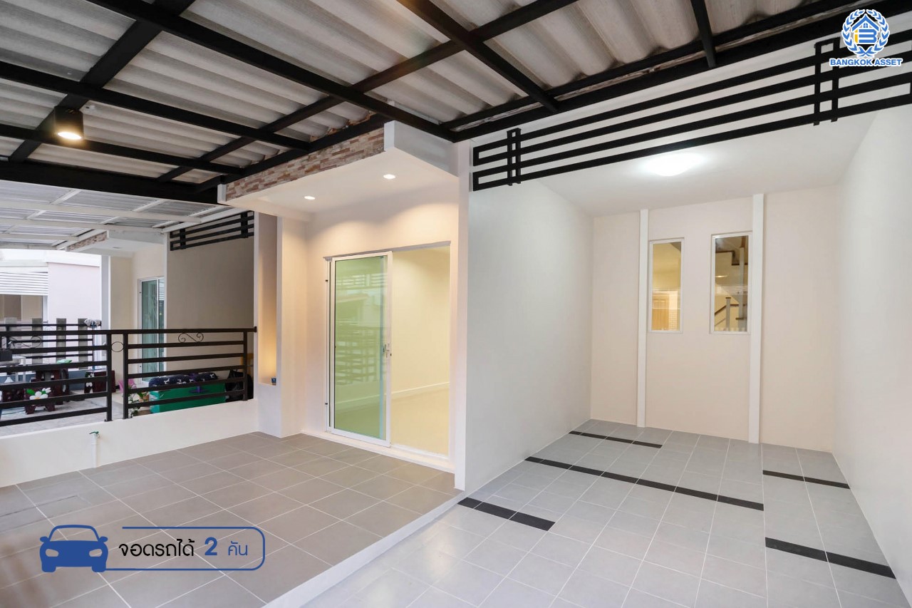 บ้านมือสองตกแต่งใหม่ ม.พฤกษาทาวน์ ติดถนนราชพฤกษ์ ทาวน์เฮ้าส์พร้อมอยู่! เนื้อที่ 17.5 ตร.ว. ฟังก์ชัน 3 ห้องนอน 2 ห้องน้ำ เดินทางสะดวกบนทำเลศักยภาพ ใกล้วงเวียนพระราม5 เชื่อมต่อทั้งถ.นครอินทร์ ,ราชพฤกษ์ ,และกาญจนาภิเษก และรถไฟฟ้า "สถานีบางรักใหญ่"